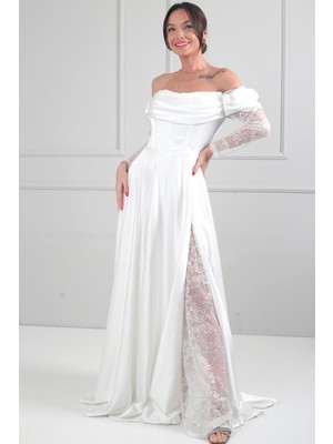 By Saygı Kadın Kayık Drapeli Yaka Astarlı Dantel Detaylı Geniş Beden Aralıklı Uzun Saten Elbise