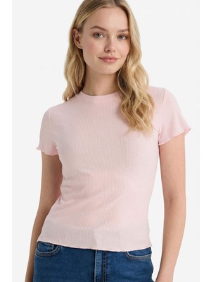 DeFacto Fitted Bisiklet Yaka Fitilli Kaşkorse Kısa Kollu Tişört K7064AZ26SP