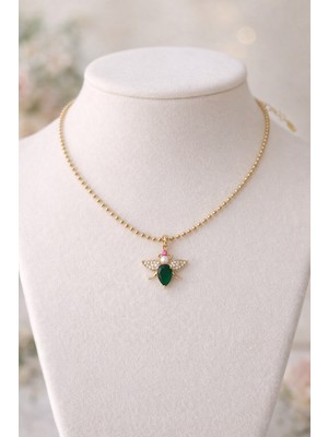 Altın Renk Arı Figürlü Taş Detaylı Çelik Kolye