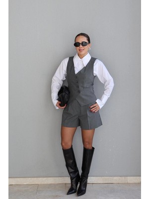 Purple By Banu Gri Pileli Mini Şort