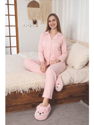 Caspara Kadın Pembe Çizgili Düğmeli Pamuklu Ultrasoft Milan Pijama Takımı Rahat Kesim Şık Gecelik Sabahlık