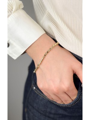 Sacha Minimal Üçgen Taş ve Plaka Sıralı Bileklik