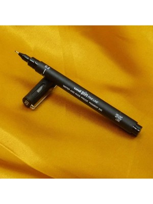 Uni-Ball Uni Pin Teknik Çizim Kalemi Siyah 0,9 Uç 1 Adet