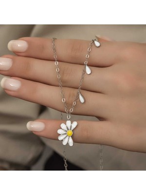 DMR Elegance Gümüş Rodyum Papatya Seviyor Sevmiyor Bayan Kolye