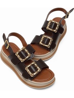 Tonny Black Kadın Kahve Rahat Kalıp Yüksek Taban Tokalı Sandalet