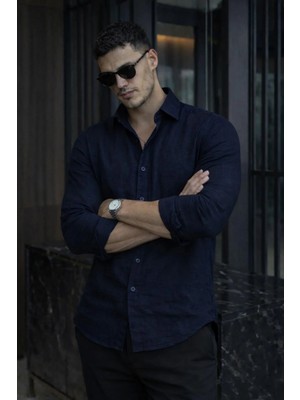 Valiberta Nefes Alabilir Yarım Oversize Müslin Kumaş Uzun Kol Yakalı Erkek Gömlek - Lacivert