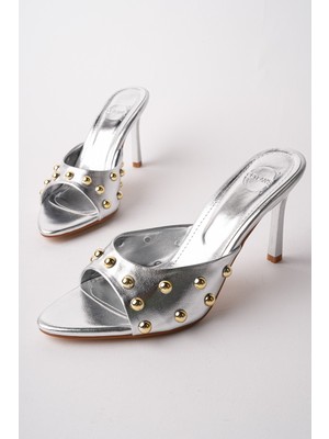 Muggo Helena Kadın Zımbalı Sivri Burun Metal Detaylı Stiletto Topuklu Terlik