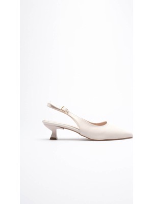 Trendella Kadın Bej Sivri Burun Slingback Kısa Topuklu Ayakkabı TR20MS04B