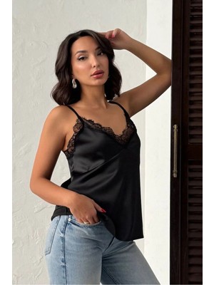 Caddebostan Moda Siyah Dantel Detaylı Saten Atlet Bluz Modern Premium Luxury Trend Tasarım Bluz