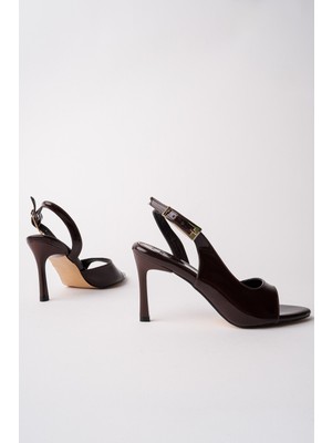 Muggo Pureline Rugan Sivri Burun Ince Topuk Arkası Açık Kadın Topuklu Ayakkabı