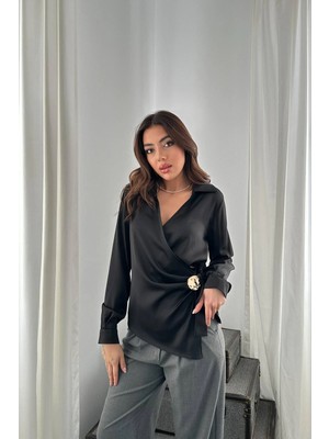 Cemo Kadın Kruvaze Yaka Düğme Detaylı Uzun Kollu Bluz