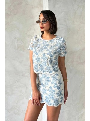 Caddebostan Moda Çiçek Desenli Dantel Bluz Kısa Kollu Bisiklet Yaka Şık Crop Üst