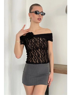 Caddebostan Moda Siyah Gül Detaylı Dantel Bluz Modern Premium Luxury Trend Tasarım Bluz