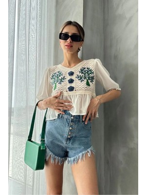 Caddebostan Moda Kadın Nakışlı Dantel Detaylı Şifon Kollu Bohem Bluz
