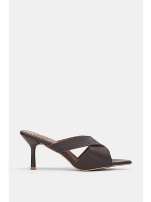 Selin Shoes Ravion Hakiki Deri Asimetrik Kesim Ince Topuklu Kadın Terlik- Kahverengi