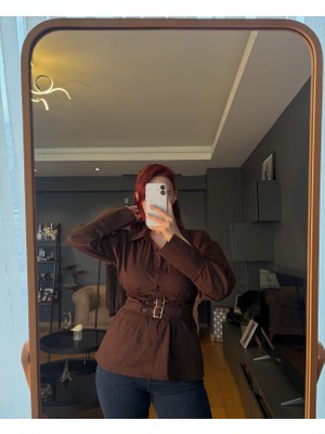 Kemer Detaylı Gömlek