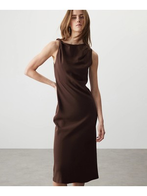 Miss İpekyol Asimetrik Kol Elbise IS1260002166074