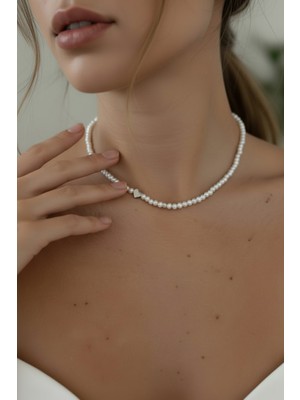Atalya Accessory Gümüş Renk Kalpli Inci Kadın Minimal Kolye