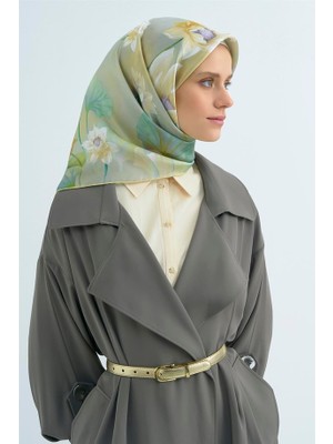 81 Armine Sura Ipek Eşarp 9505D