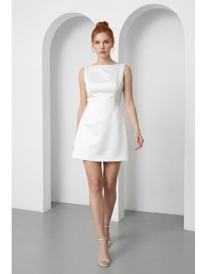 Lafaba Kadın Ekru Sırt Dekolteli Mini Saten Mezuniyet Abiye Elbise