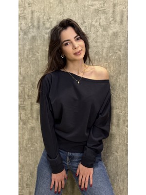 Leilaa Kayık Yaka Modal Kumaş Bluz