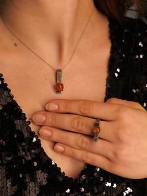 Doğaltaş Kehribar Set – Doğanın Bin Yıllık Işığı ve Zamansız Sıcaklık