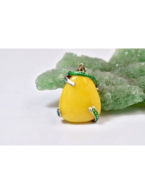 Doğaltaş Damla Kehribar Mine Işlemeli Gümüş Kolye