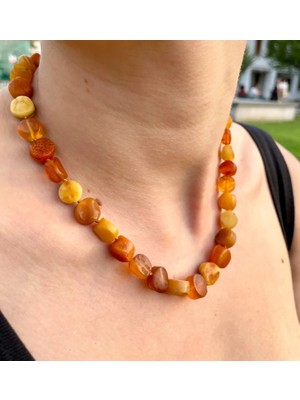 Doğaltaş Damla Kehribar Kolye (Sertifikalı Özel Seri)