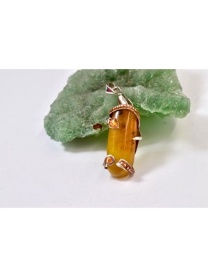 Doğaltaş Damla Kehribar Mine Işlemeli Gümüş Kolye