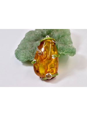 Doğaltaş Damla Kehribar Mine Işlemeli Gümüş Kolye