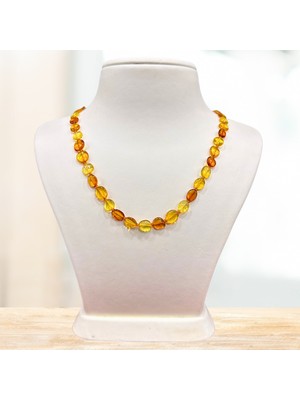 Doğaltaş Damla Kehribar Taşı Kolye (Sertifikalı Özel Seri)