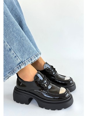 DMR Elegance Kiya Siyah Rugan Dolgu Topuk Oxford Ayakkabı