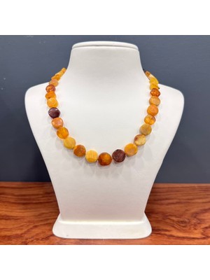 Doğaltaş Damla Kehribar Taşı Kolye (Daire Kesim) (Sertifikalı Özel Seri)