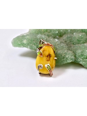 Doğaltaş Damla Kehribar Mine Işlemeli Gümüş Kolye