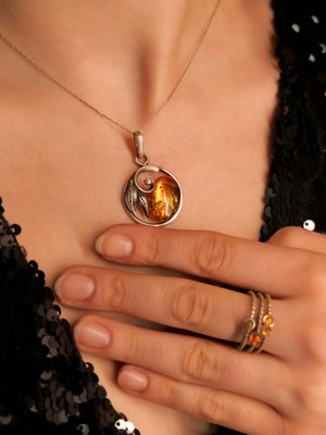 Doğaltaş Kehribar Set – Doğanın Bin Yıllık Işığı ve Zamansız Sıcaklık