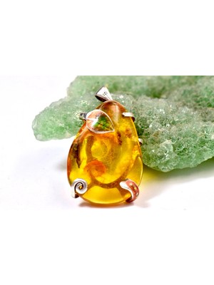 Doğaltaş Damla Kehribar Mine Işlemeli Gümüş Kolye