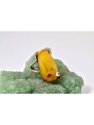 Doğaltaş Damla Kehribar Mine Işlemeli Gümüş Yüzük