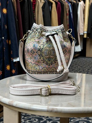 Büzgülü Sırt Çantası