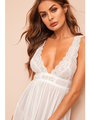 Fantastik Store Kadın Beyaz Dantelli Sırtı Açık Gecelik