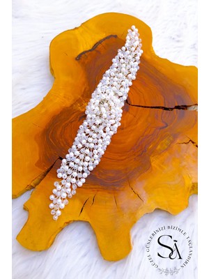 Byen Giyim Gecelerin Incisin Detaypımı Kristal Taşlı Şık ve Zarif Düğün ve Nişan Gelin Tacı ve Saç Akseb