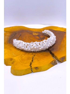 Byen Giyim Gülüşünde Saklıım Şık Elbisestal Taşlı Şık ve Zarif Düğün ve Nişan Gelin Tacı ve Saç Akselbise