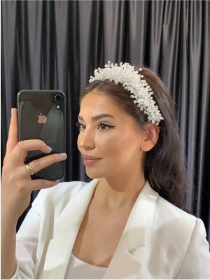 Byen Giyim Gösteri Zamanı Dateli Dünya Boncuklu Saçv