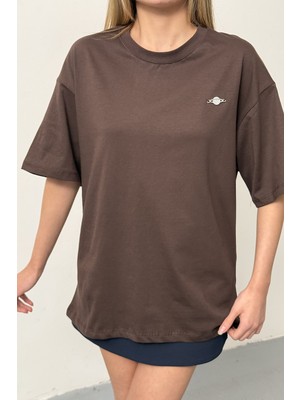 Giysa Kadın Filkete Aksesuarlı %100 Pamuklu T-Shirt Kahverengi - 26Y 26508