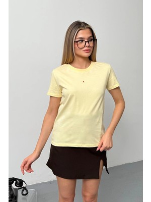 Giysa Kadın Anahtar Aksesuarlı %100 Pamuklu T-Shirt Sarı - 26Y 26515