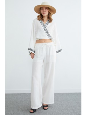 FullaModa Yakası ve Kolu Nakışlı Bağlamalı Kimono