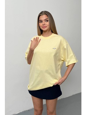 Giysa Kadın Filkete Aksesuarlı %100 Pamuklu T-Shirt Sarı - 26Y 26508