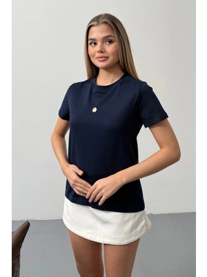 Giysa Kadın Lale Aksesuarlı %100 Pamuklu T-Shirt Lacivert - 26Y 26516