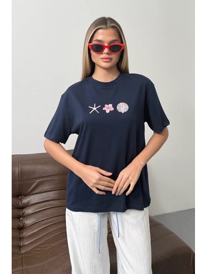 Giysa Kadın Deniz Kabuğu Baskılı %100 Pamuklu T-Shirt Lacivert - 26Y 26512