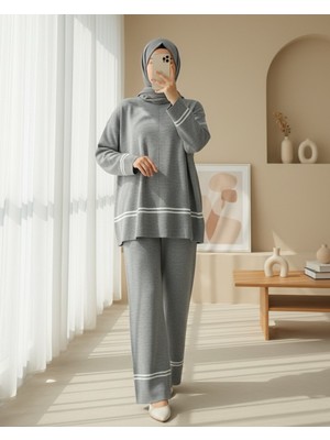 Modamorfo Eteği Ve Kolu Çizgili Triko Takım -Gri