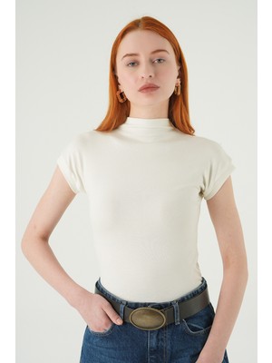 Rays Ekru Dik Yaka Kısa Kol Body 8174A